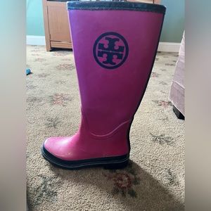 Tory Burch Rainboots, size 6